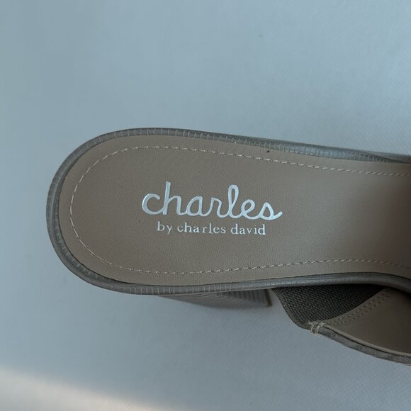 Charles by Charles David Reveal Dark Taupe Lizard Print Chucky Heel Sandals - Picture 6 of 7